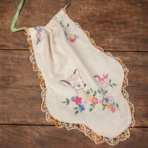 Vintage embroidered jabot fabric necklace deer bird cottage woodland animals